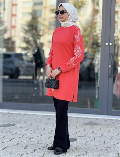 Büyük Beden İncili Nakışlı Tesettür Tunik Nar Çiçeği OTW2152