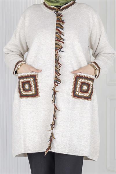 Büyük Beden Motif Cepli Püsküllü Triko Ceket Melanj Krem OTW9210