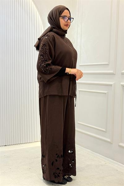 Büyük Beden Nakış Detaylı Fermuarlı Tesettür Takım Kahve OTW9624