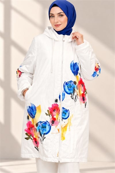 Çiçek Desenli Kapüşonlu Şişme Mont Beyaz OTW71346