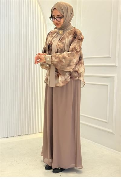 Çiçek Desenli Şifon Gömlekli Pantolonlu Tesettür Takım Vizon OTW45854