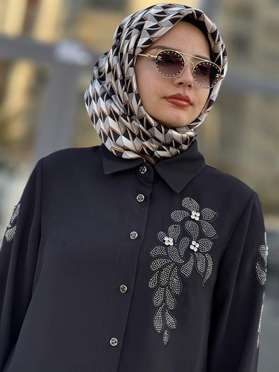 Çiçek Taş Detaylı Krep Tunik Siyah OTW2167