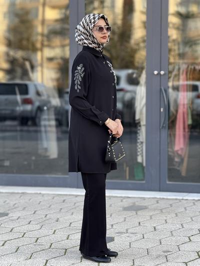 Çiçek Taş Detaylı Krep Tunik Siyah OTW2167