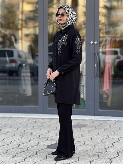 Çiçek Taş Detaylı Krep Tunik Siyah OTW2167