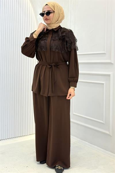 Dantel Payet Detaylı Kemerli Tesettür Takım Kahve OTW8627