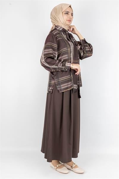 Fular Detaylı Kare Desen Bluz ve Uzun Etek Tesettür Takım Kahve OTW8576