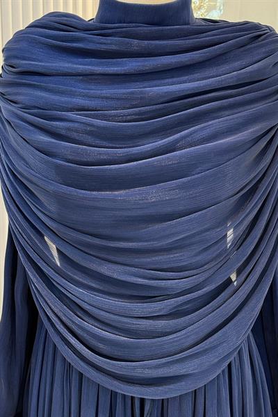 Göğüs Drapeli Pelerinli Şifon Tesettür Abiye Lacivert OTW4854