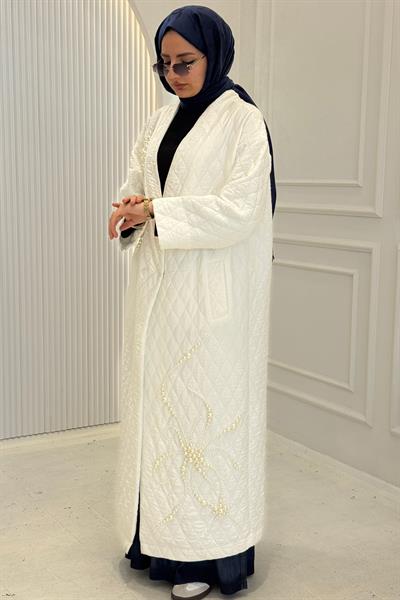 İnci İşlemeli Kapitone Uzun Tesettür Kap Beyaz OTW9512