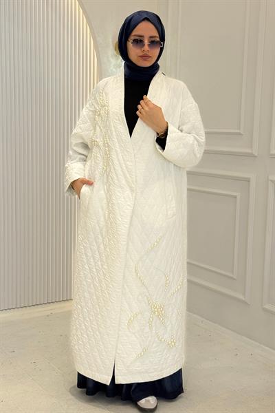 İnci İşlemeli Kapitone Uzun Tesettür Kap Beyaz OTW9512