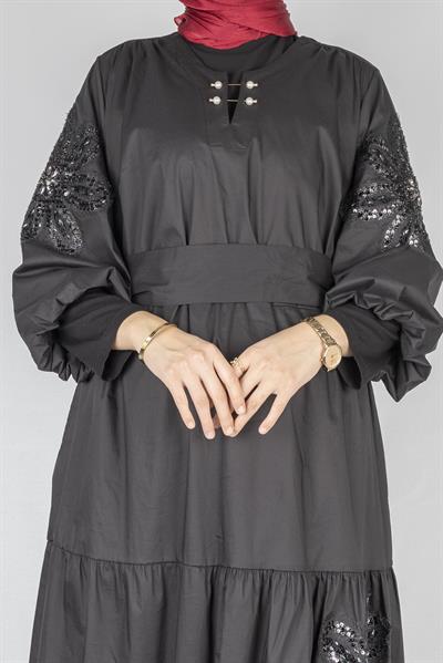 İşlemeli Kol Detaylı Kemerli Büyük Beden Elbise Siyah OTW2331