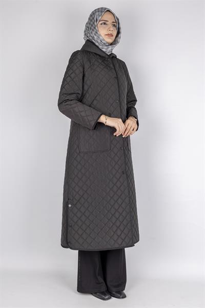 Kapüşonlu Çıtçıtlı Kapitone Tesettür Kap Siyah OTW36309