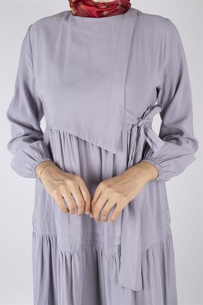 Kat Kat Volanlı Kuşaklı Tesettür Elbise Gri OTW5238