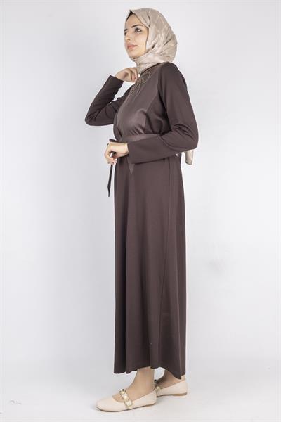 Kurdele Kuşak Ve Taş Detaylı Elbise Kahve OTW1741