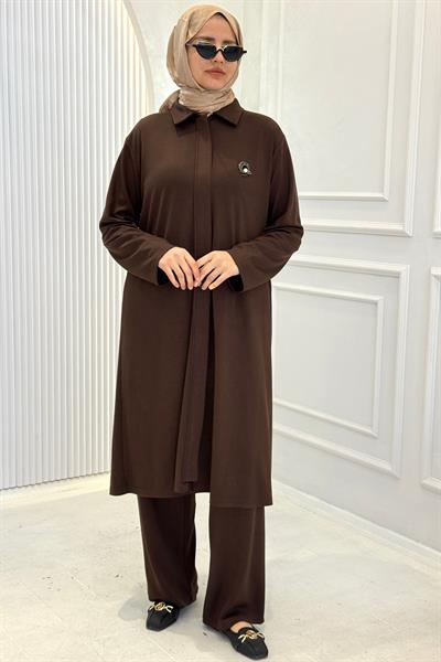 Modern Broş Detaylı Büyük Beden Pantolonlu Takım Kahve OTW343