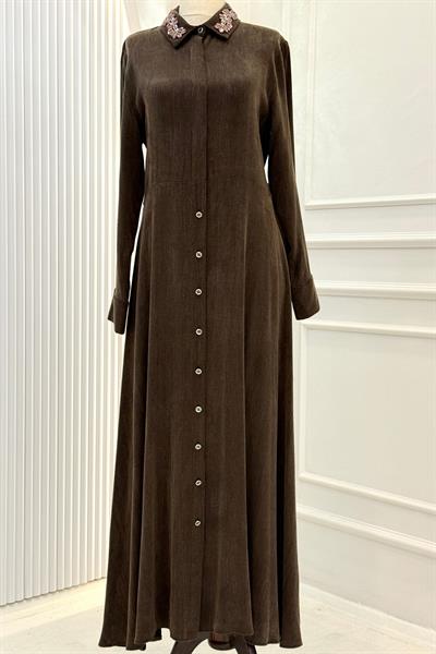 Orhan Store İpek Qupra Taşlı Yaka Detaylı Uzun Elbise Kahve OTW1785
