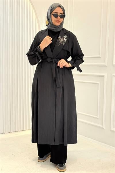 Orhan Store Taş Detaylı Kuşaklı Büyük Beden Tesettür Kap Siyah OTW1646