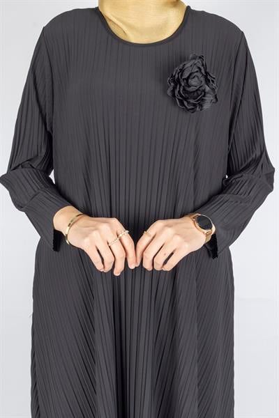 Piliseli Büyük Beden Çiçek Detaylı Elbise Siyah OTW2000