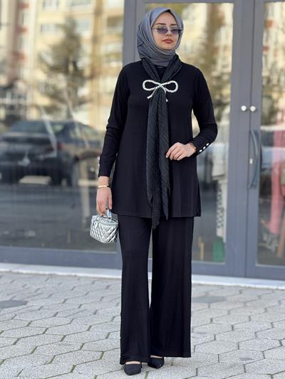 Taş Fiyonk Detaylı Pantolonlu Takım Siyah OTW45827