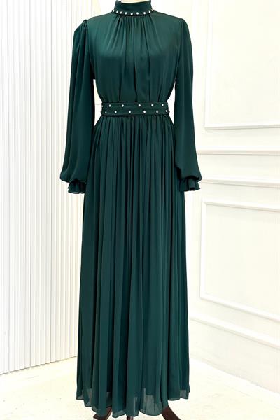 Taş Yakalı Kemer Detaylı Piliseli Tesettür Abiye Elbise Zümrüt OTW4591