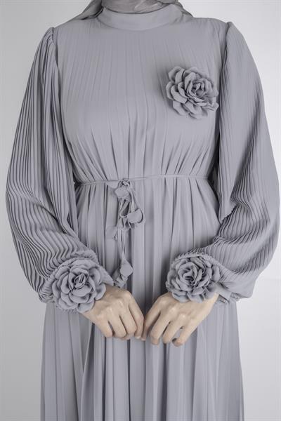 TASARIM BÜYÜK BEDEN  PİLİSELİ ŞİFON ELBİSE Gri OTW44136