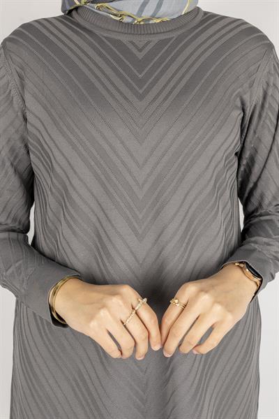 V Desenli Tesettür Merserize Tunik Gri OTW1035