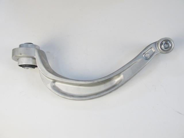AUDI A4- 15/18; ÖN ALT TABLA SOL EĞRİ TİP BURÇLU/ROTİLLİ (65 MM M12) (SALINCAK) ALÜMİNYUM (SH)