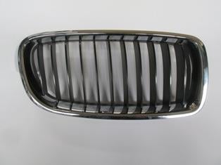 BMW 3 SERI- F30- 12/14; ÖN PANJUR SAĞ NİKELAJLI İÇ PETEKLERİ SİYAH (STANDART) (TYG)