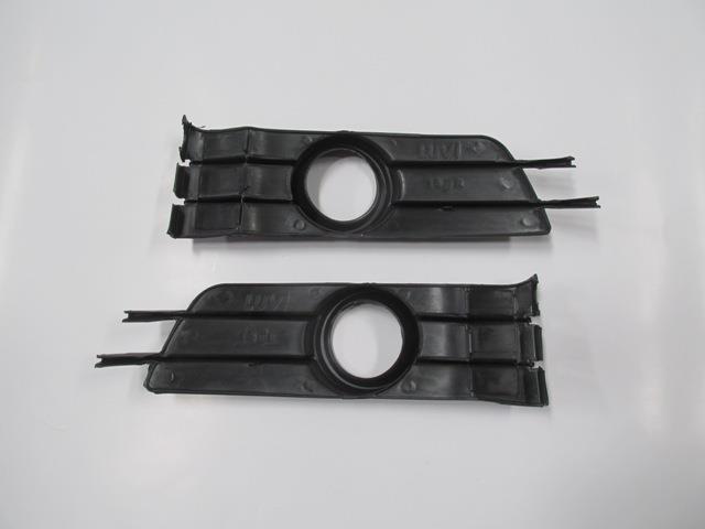 CITROEN C5- 05/08; SİS LAMBA KAPAĞI SAĞ/SOL SET (2 PARÇA) SİS DELİKLİ