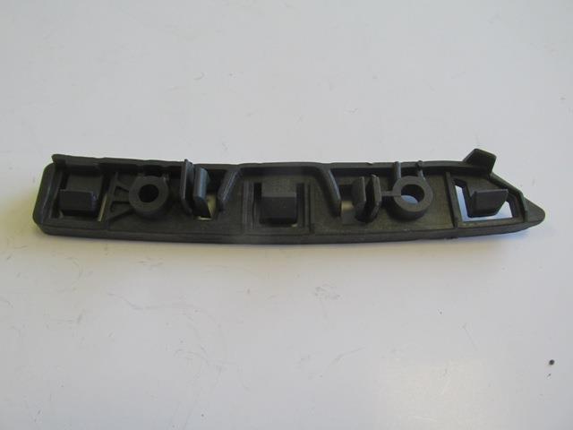 FIAT EGEA- SD/HB/SW- 15/20; ÖN TAMPON BAĞLANTI BRAKETİ ÜST SOL (ÇAMURLUĞA TAKILAN)