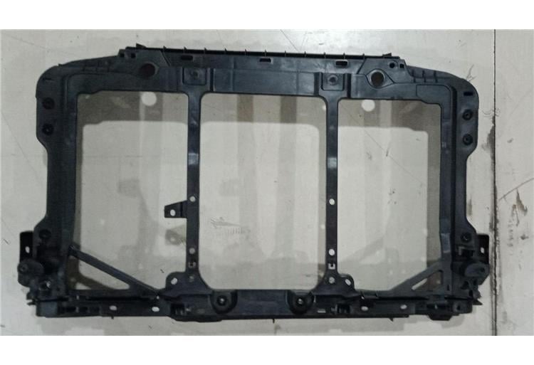 Mazda Panel Mazda 3 13-16 Ön