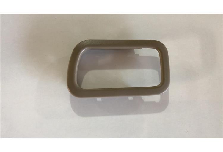 Nıssan Çerceve Kol Kapı D22/Yd25 98-05 Ön İç Sağ