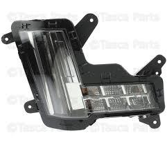 ÖN SİS FARI SAĞ (GÜNDÜZ LEDİ) ESCALADE 2015-