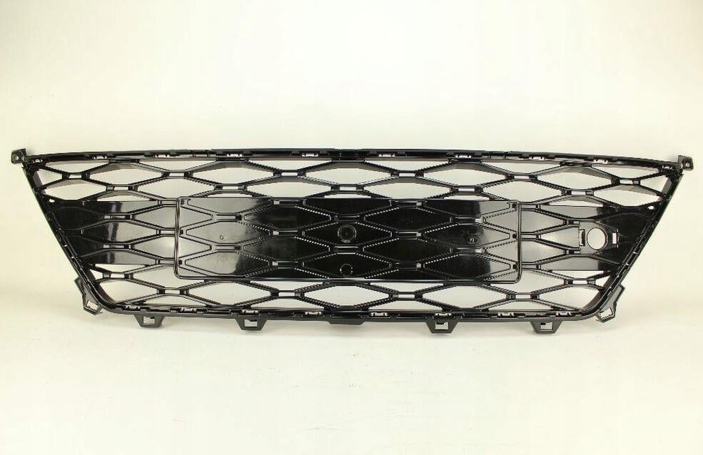 ÖN TAMPON ORTA IZGARA ATECA 2020-