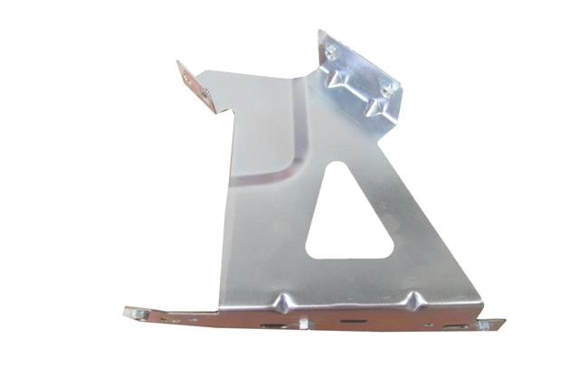 OPEL COMBO- 24/25; ÖN ÇAMURLUK BAĞLANTI SUPORTU SOL (BRAKET)