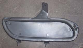 PEUGEOT 406- 95/99; SİS LAMBA KAPAĞI SAĞ (SİS DELİKSİZ) (TW)