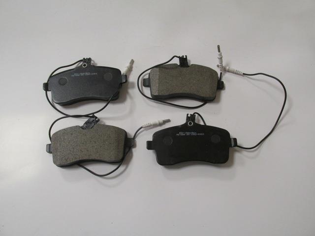 PEUGEOT 407- 04/11; ÖN FREN BALATASI (4 KABLOLU)(DİSK) (131,4x66,8x19,5)(BRAMAX)