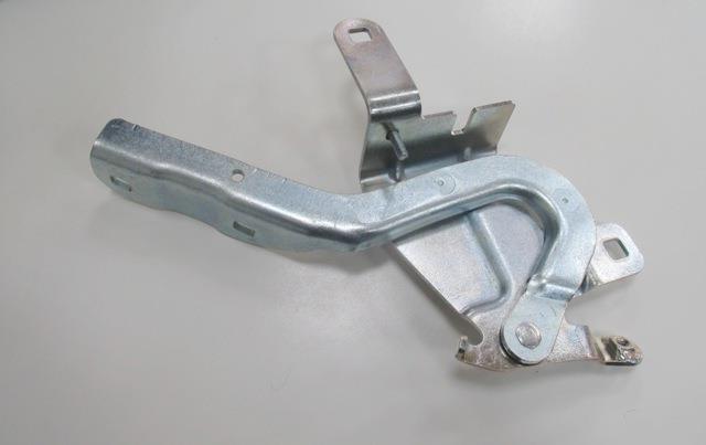 RENAULT CLIO- 4- SPORT TOURER- 13/16; KAPUT MENTEŞESİ SAĞ (EAGLE BODY)