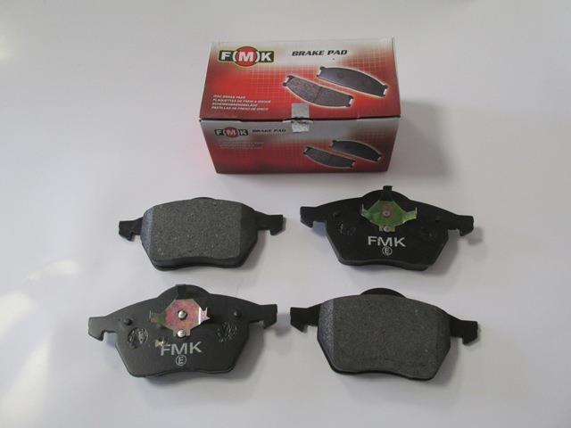 VOLKSWAGEN BEETLE- 98/06; ÖN FREN BALATASI 1,8cc (KABLOSUZ) (DİSK) (156,4X73,8X19,5) (FMK)