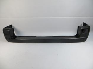 VOLKSWAGEN TRANSPORTER- T4- 02/03; ARKA TAMPON SİYAH (BOYANIR TİP)(REFLEKTÖR DELİKLİ)(CARAVELLE)(TW)