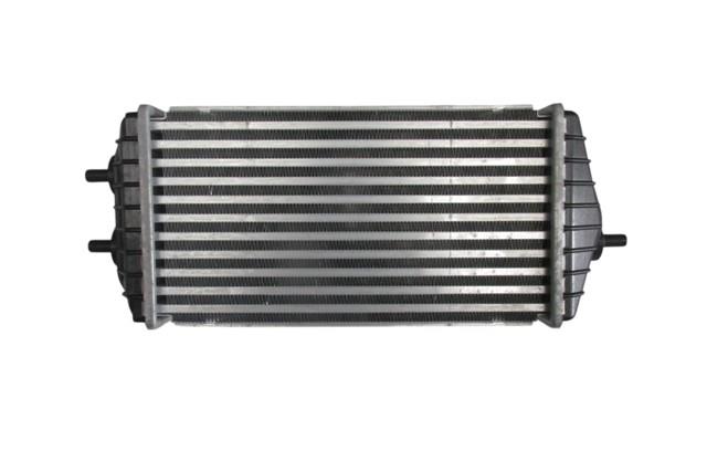 (YENİ ÜRÜN!!!)KIA CEED- 12/18; TURBO HAVA SOĞUTMA RADYATÖRÜ 1.6 CRDI (İNTERCOOLER) (BRAZİNG) (300X161X85) ORİS
