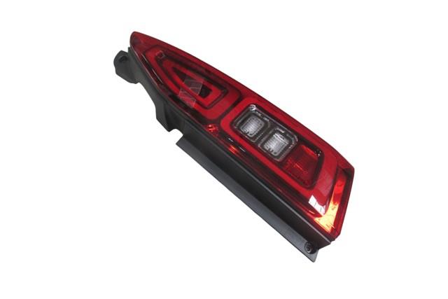 (YENİ ÜRÜN!!!)OPEL COMBO- 19/24; STOP LAMBASI SAĞ KIRMIZI/BEYAZ (MARS)