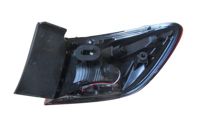 (YENİ ÜRÜN!!!)RENAULT CLIO- 5- HB- 20/23; DIŞ STOP LAMBASI SOL KIRMIZI/BEYAZ (LEDLİ)(MARS)