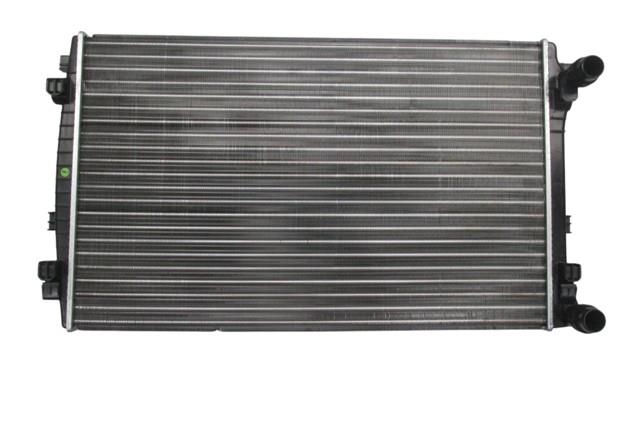 (YENİ ÜRÜN!!!)VOLKSWAGEN PASSAT- B8- 19/22; SU RADYATÖRÜ 1.4/1.5 TSI/1.6/2.0 TDI (MEKANİK)650X395X18)MANUEL)(ORİS)