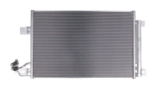 (YENİ ÜRÜN!!!)VOLKSWAGEN TRANSPORTER- T6- 10/14; KLİMA RADYATÖRÜ 2.0 (BRAZING) (687x452x16) ALÜMİNYUM (O