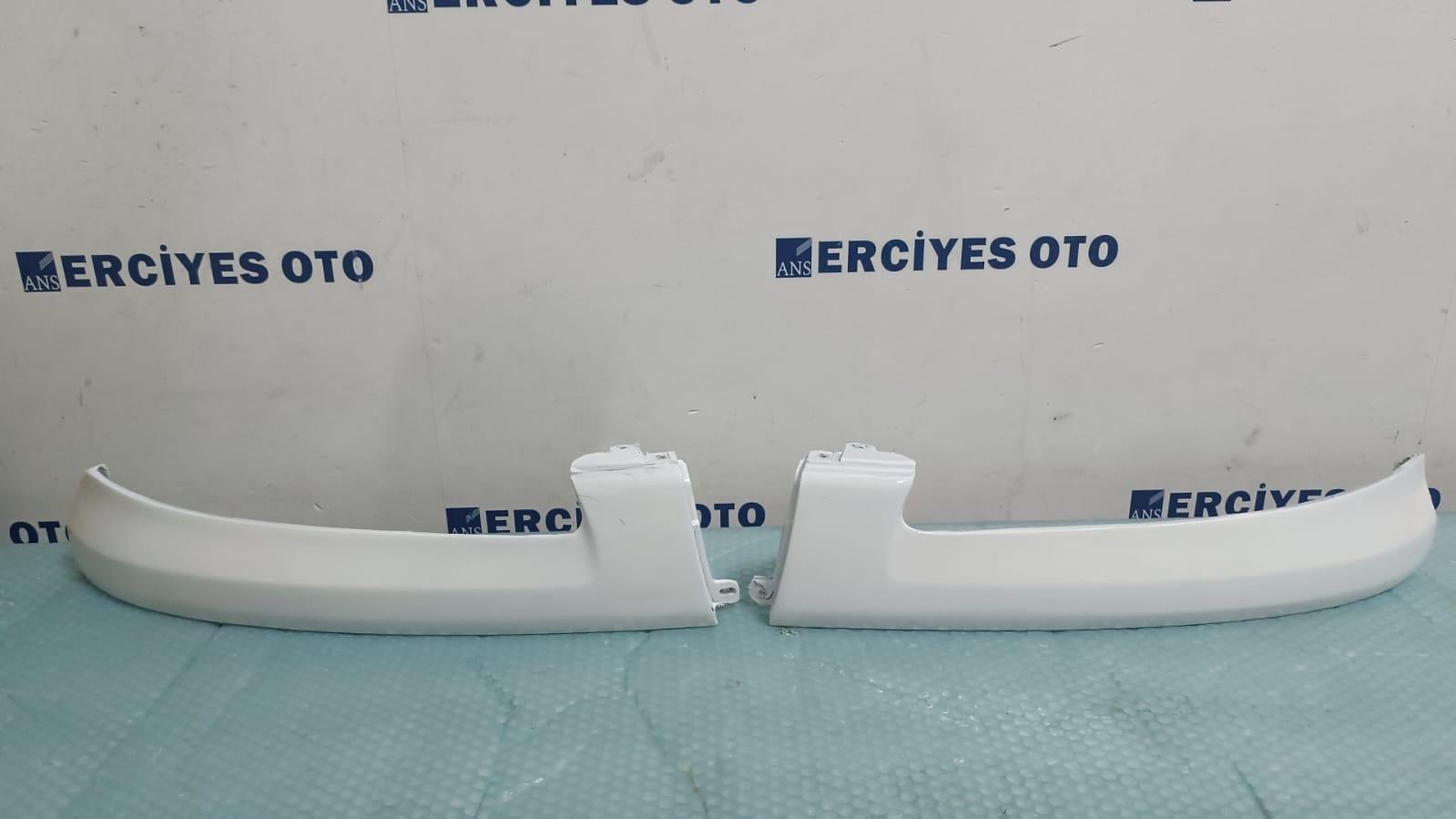 HYUNDAI STAREX (KAMYONET-LİBERO) FAR KAŞI 2000-2006 SAĞ-SOL TAKIM 