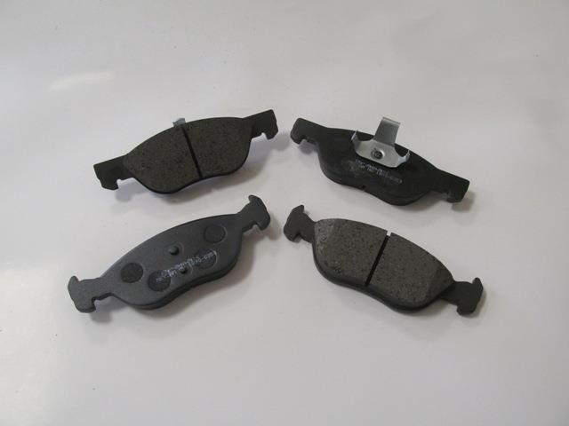 ALFA ROMEO 146- 95/00; ÖN FREN BALATASI 1,8/1,9 (KABLOSUZ)(DİSK) (156.5x52.7x17) (BRAMAX)