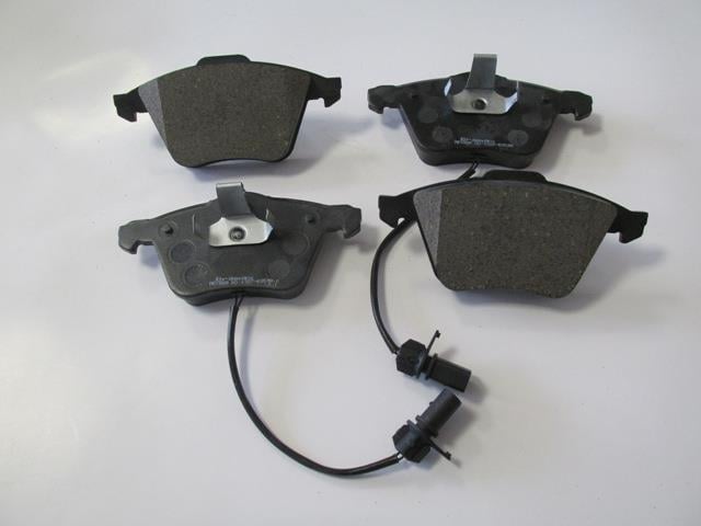 AUDI A6- 05/09; ÖN FREN BALATASI 2,0TDI/2,7TDI(2KABLOLU(DİSK)(155.2x72.7x19.3/15;6.4x73x19.3(BRAMAX)