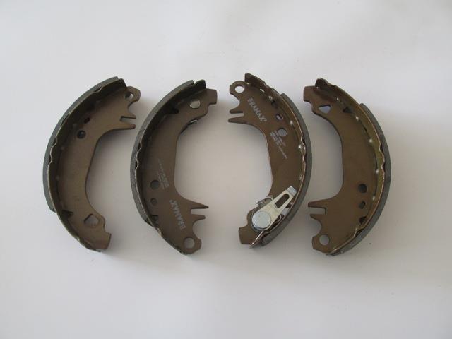 CITROEN SAXO- 96/00; ARKA FREN PABUCU (90X31,50) (BRAMAX)