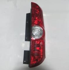 FIAT DOBLO- 11/15; STOP LAMBASI SAĞ KIRMIZI/BEYAZ (YANA AÇILAN)2KAPI(COMBİ/CARGO/PANORAMA)(MARS)