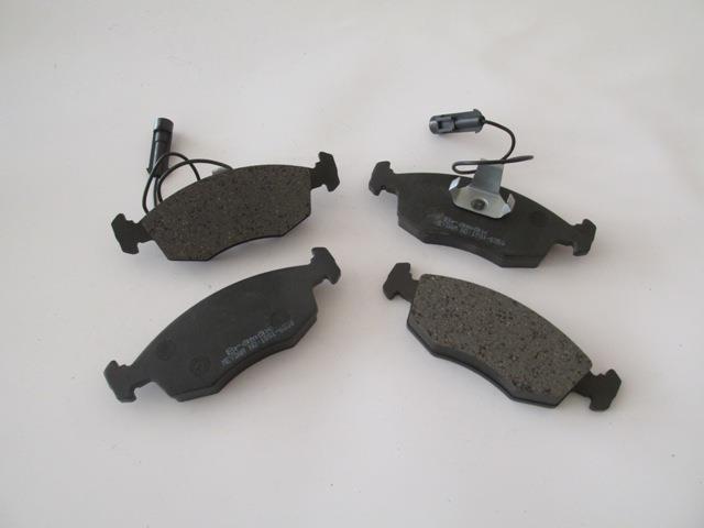 FIAT SIENA- 97/02; ÖN FREN BALATASI 1.2/1.4/1.6cc/1.7/1.9D (2 KABLOLU)(DİSK)(151.5x52.5x18) (BRAMAX)